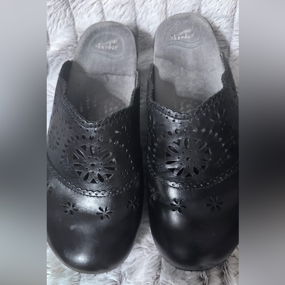 Dansko Skylar Clog Great Condition - image 4